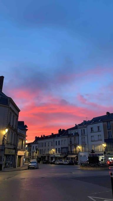 Dom Perignon , Au Coeur Du Centre-Ville D'Epernay Luaran gambar